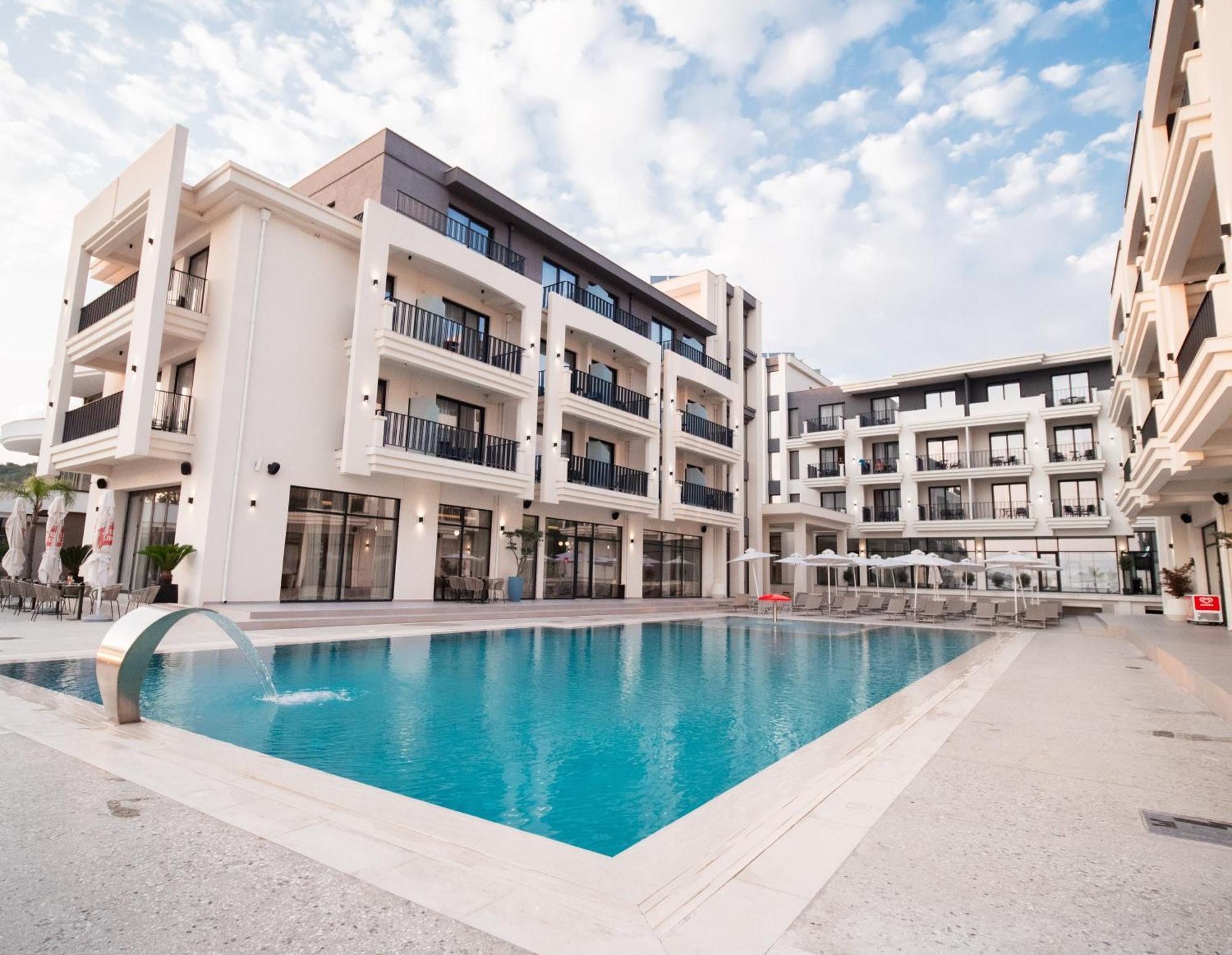 Hotel Jost Caravel Radhimë Exteriér fotografie